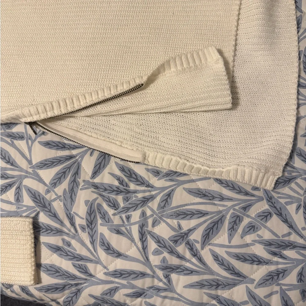 Tommy Bahama White Sweater Dress❗️ - Picture 4 of 7